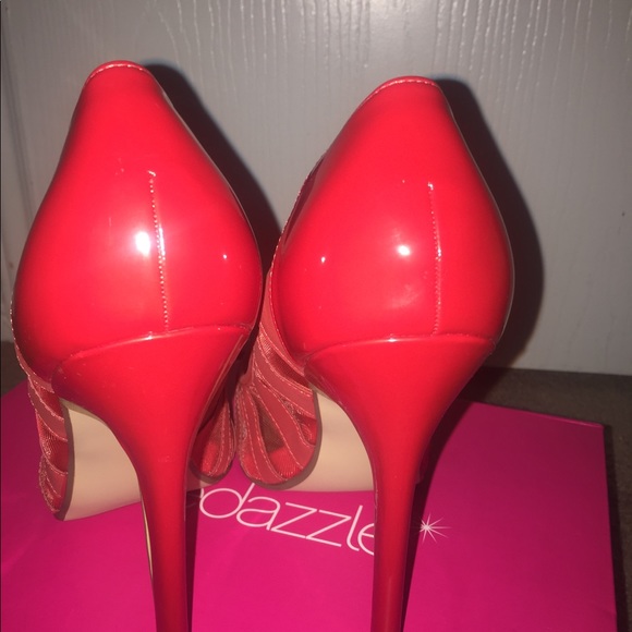 Pumps - Picture 2 of 3